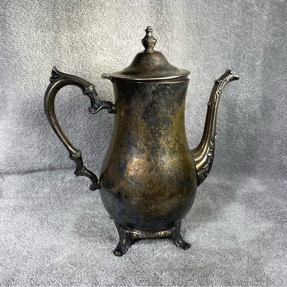 Vintage Tea Pot - Picture 2 of 6